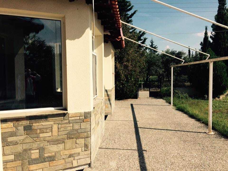 Building Of 1242 M² In The Suburbs Of Thessaloniki