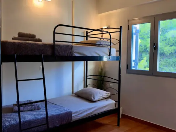 5-bedroom Maisonette In Saronikos, Greece (200 M²)