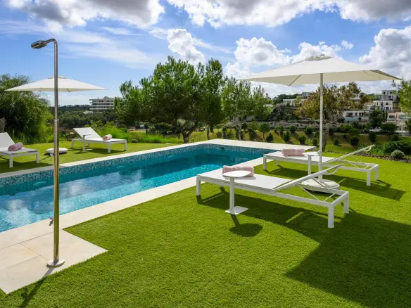 3-bedroom Villa In Orihuela, Spain (191 M²)