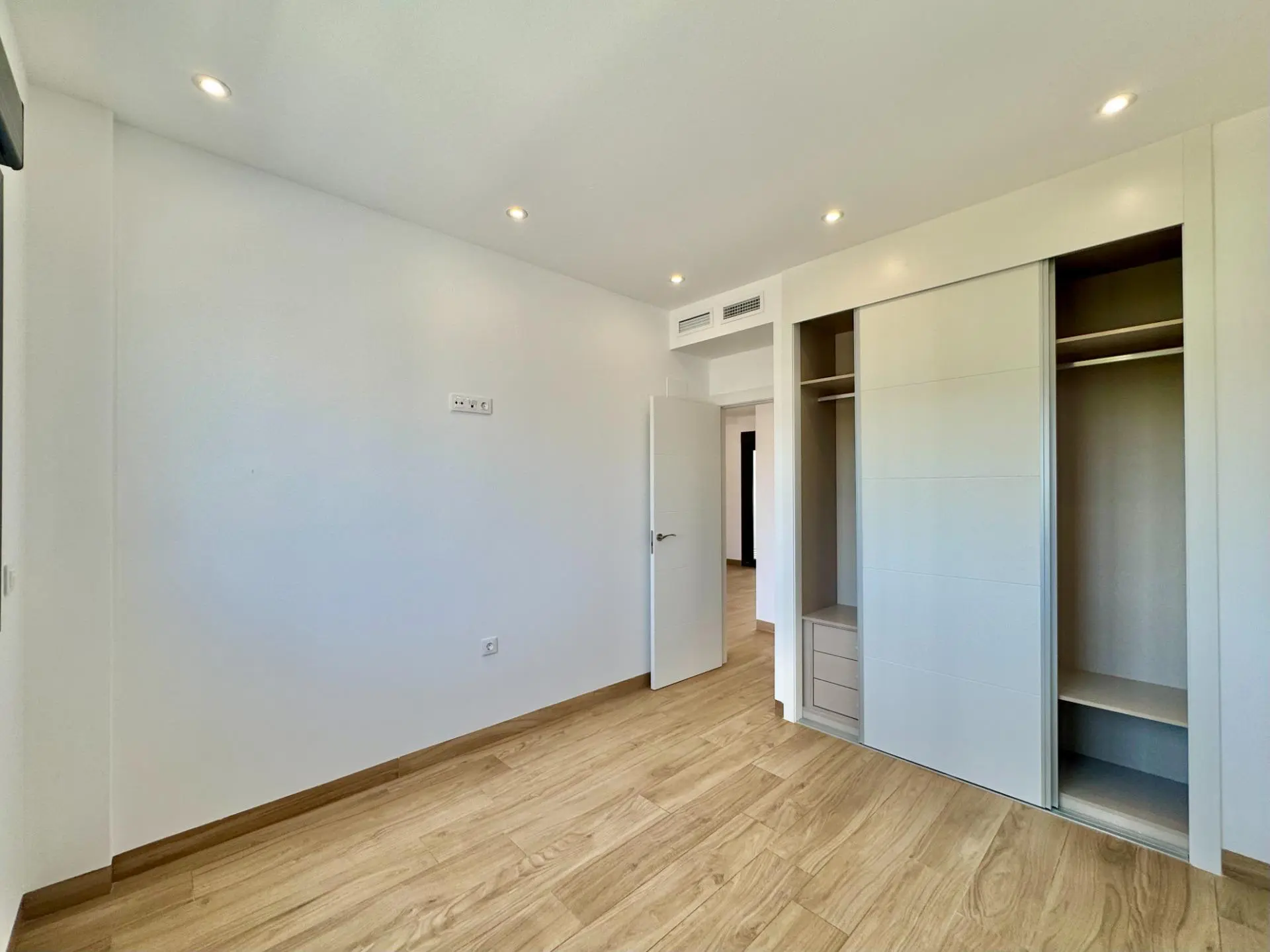 Penthouse Of 178 M² In Torrevieja, Spain