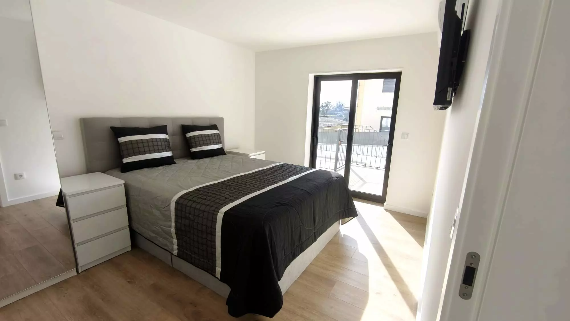 10 New 1-bedroom Apartment With Large Private Terrace And Stunning Views In Travassos – Póvoa De Lanhoso (portugal)