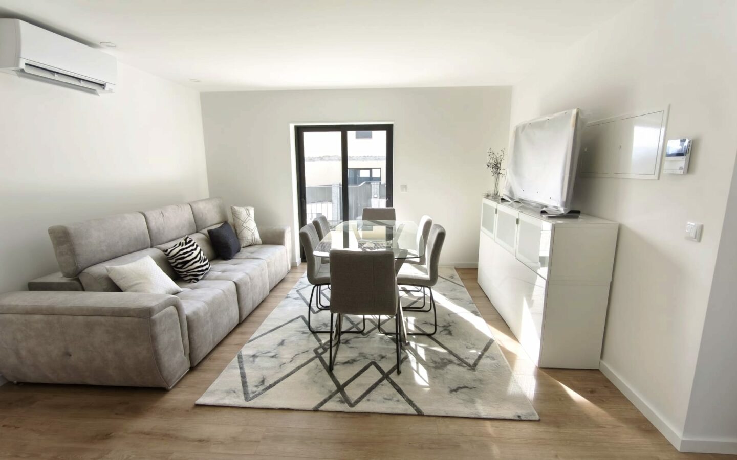 New 1-bedroom Apartment With Large Private Terrace And Stunning Views In Travassos – Póvoa De Lanhoso (portugal)