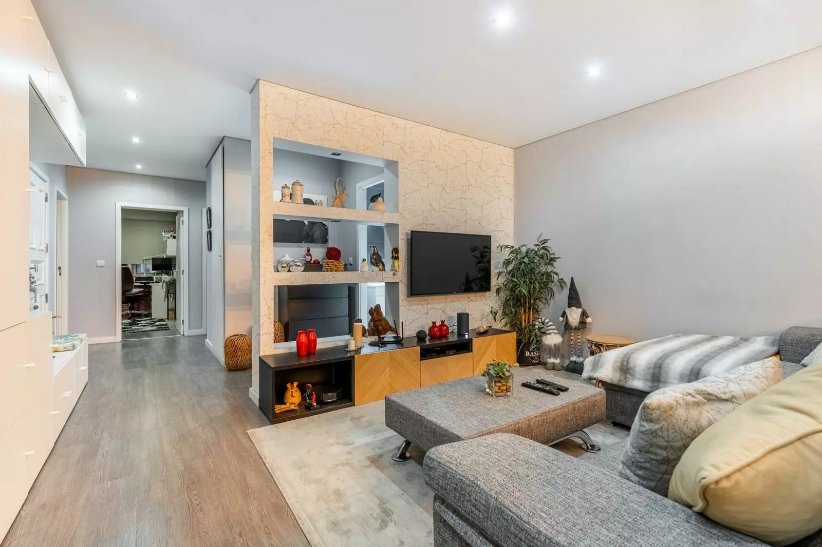 13 Fully Renovated 3-bedroom Apartment In Braga