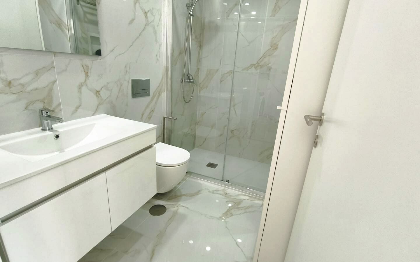 New 1-bedroom Apartment With Large Private Terrace And Stunning Views In Travassos – Póvoa De Lanhoso (portugal)