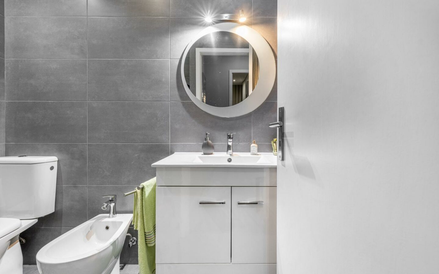 Fully Renovated 3-bedroom Apartment In Braga