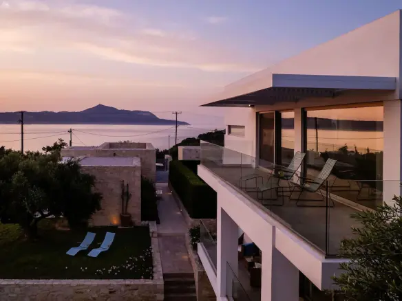5-bedroom Villa In Vamos, Greece (372 M²)