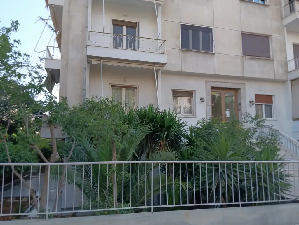 Flat Of 87 M² In Athens
