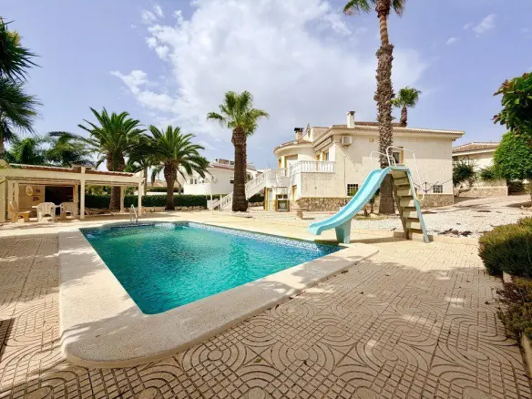 Villa Of 230 M² In Rojales, Spain