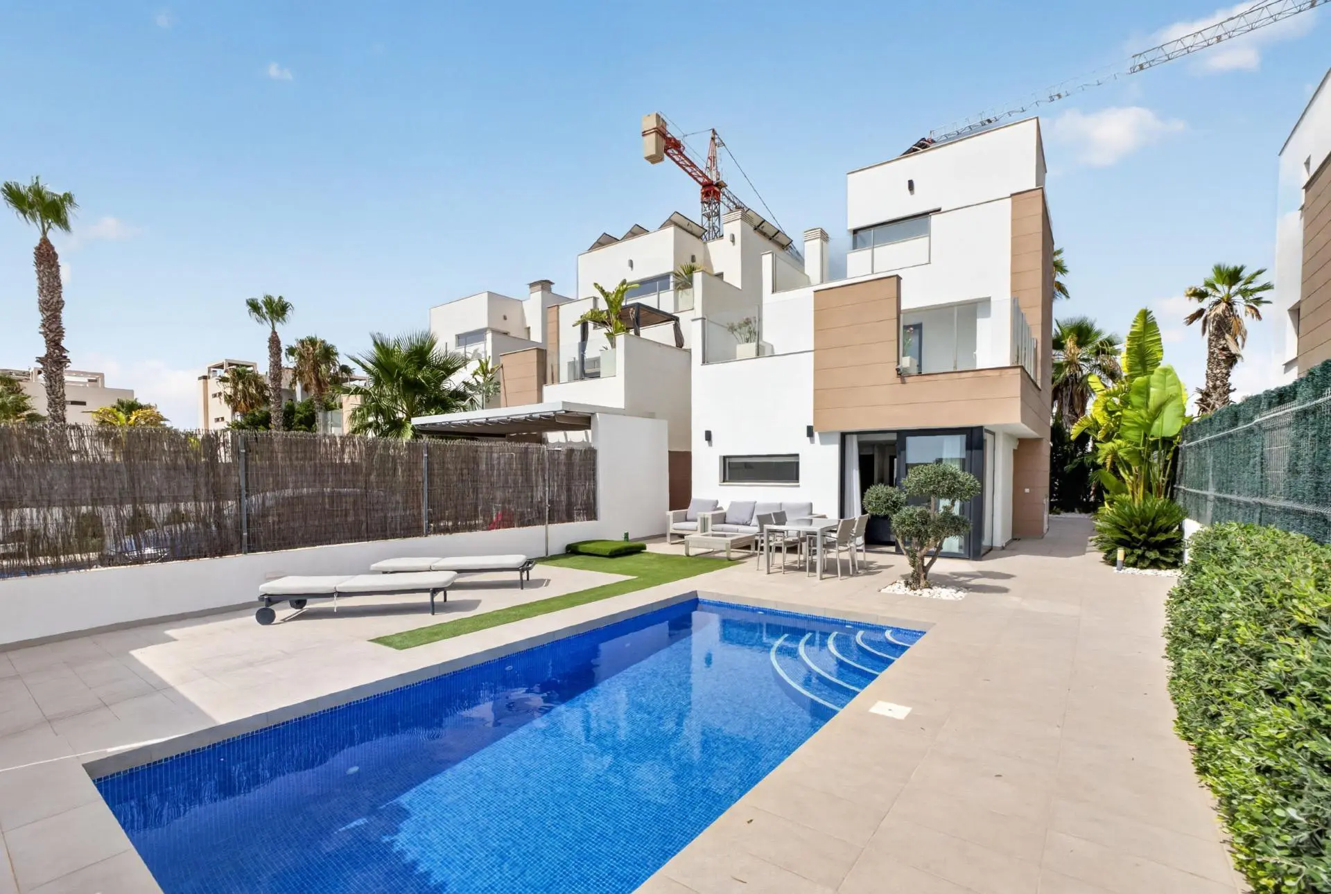 Villa Of 178 M² With Sea Views In Guardamar Del Segura