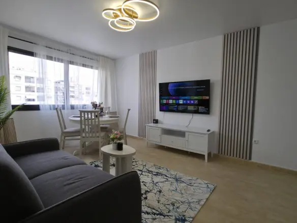 Apartment Of 101 M² With Sea View In Torrevieja