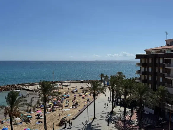 Apartment Of 100 M² In Torrevieja, Spain