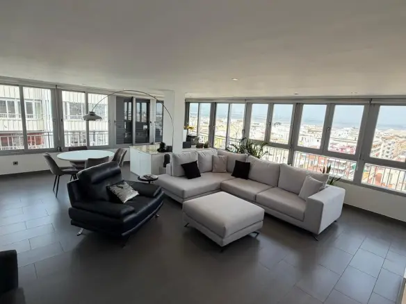 Apartment Of 94 M² In Torrevieja, Spain