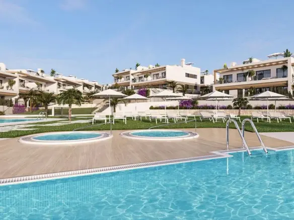 Bungalow Of 84 M² In Torrevieja, Spain