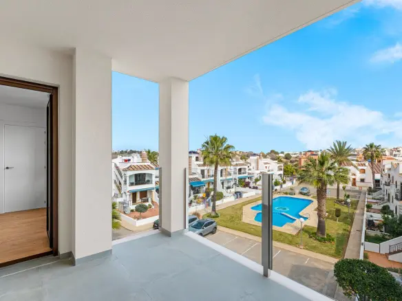 Apartment Of 80 M² In Orihuela Costa, Spain