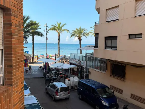 Apartment Of 99 M² In Torrevieja, Spain