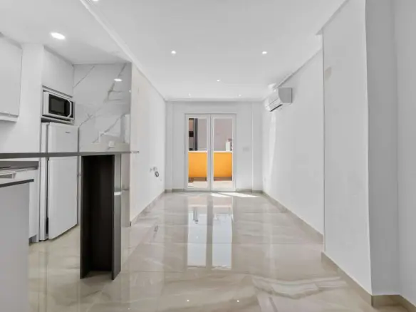 Apartment Of 74 M² In Torrevieja, Spain
