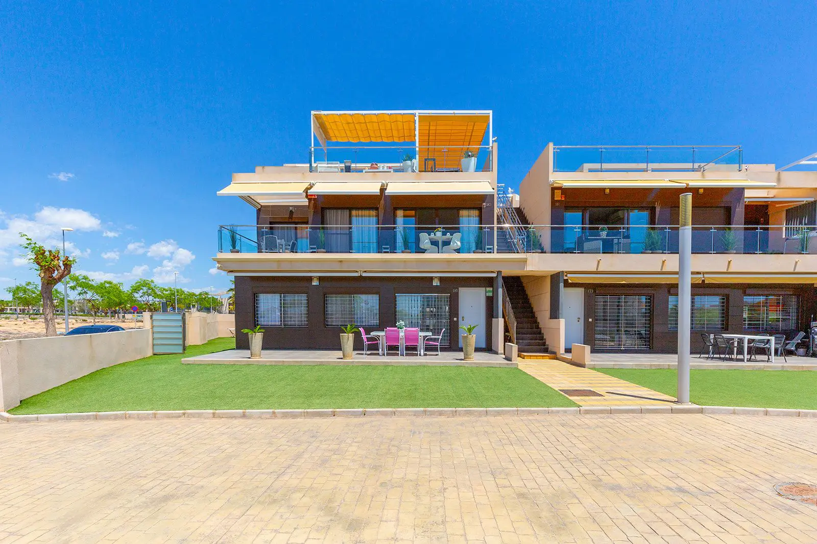 Apartment Of 120 M² In Pilar De La Horadada, Spain