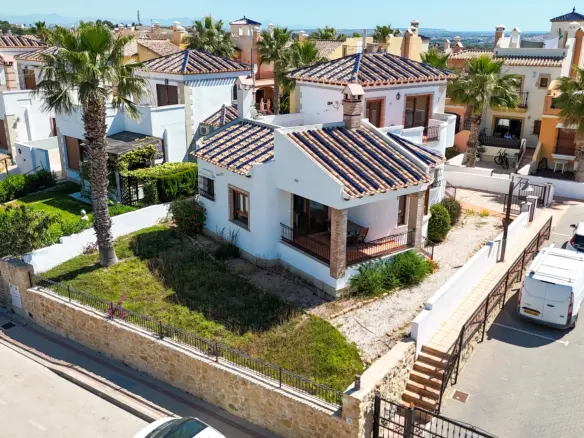 Villa Of 141 M² With Features In Algorfa, Spain