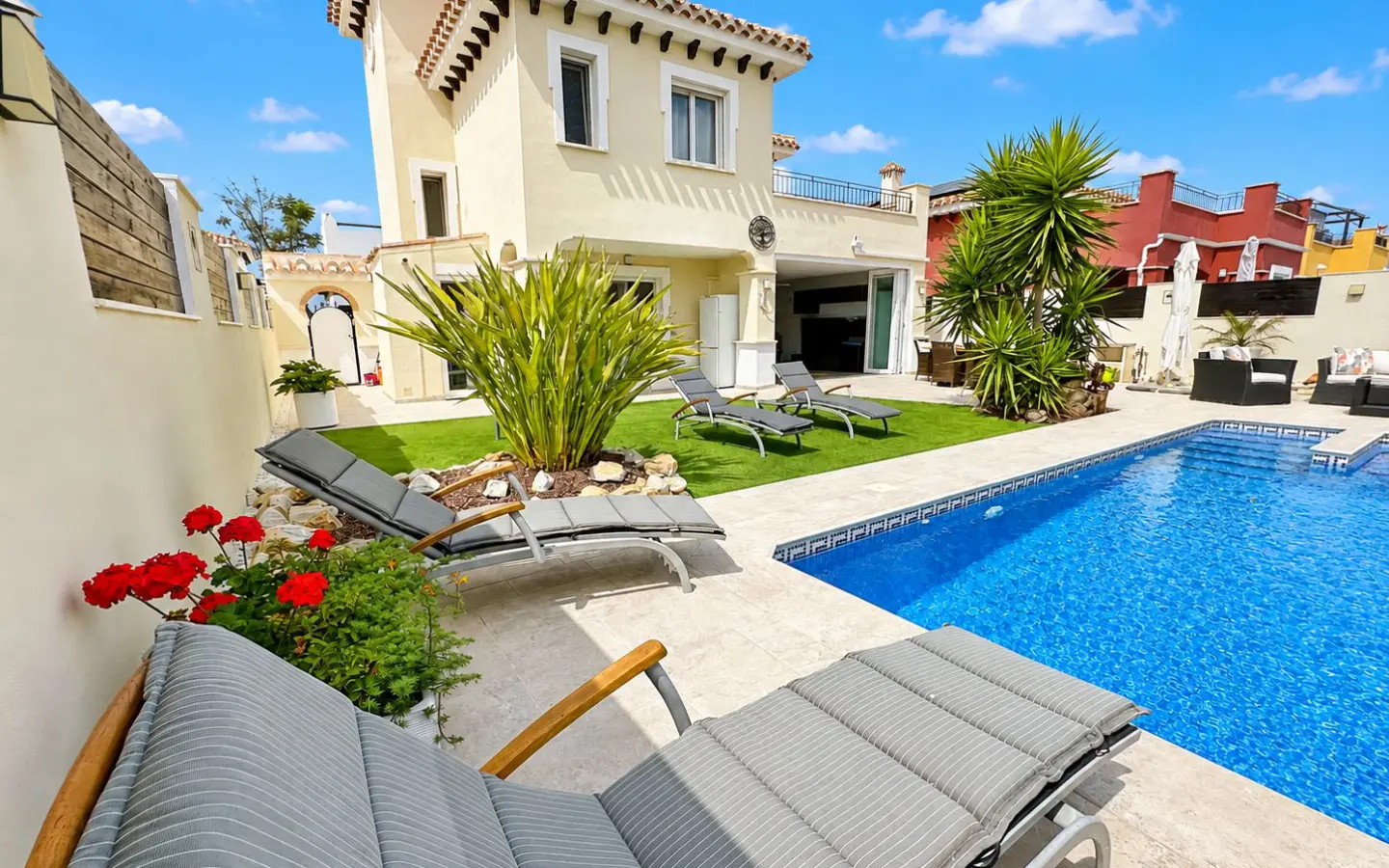 Villa Of 0 M² With Mediter Real Estate In Torre Pacheco, Spain