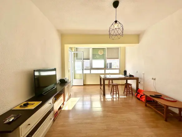Apartment Of 90 M² With Sea View In Torrevieja, Spain