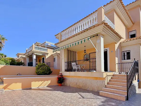 Villa Of 198 M² In Orihuela, Spain