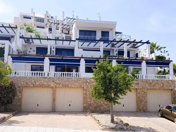 Apartment Of 90 M² In Orihuela Costa, Spain