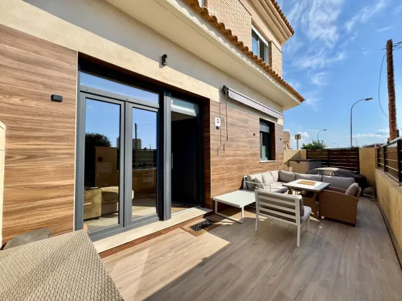 Apartment Of 75 M² In Santiago De La Ribera, Spain