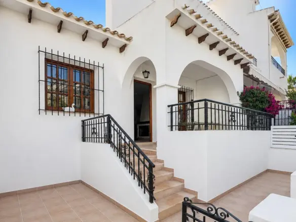 Bungalow Of 71 M² In Torrevieja, Spain