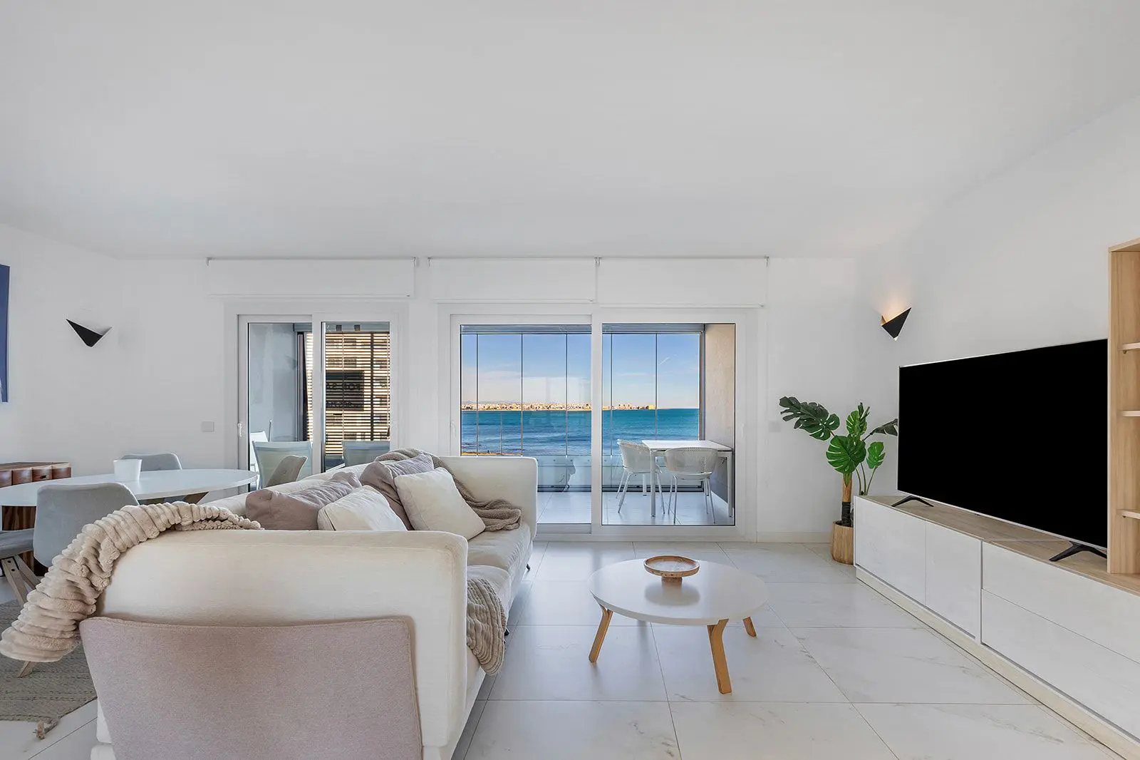 Apartment Of 122 M² In Torrevieja, Spain