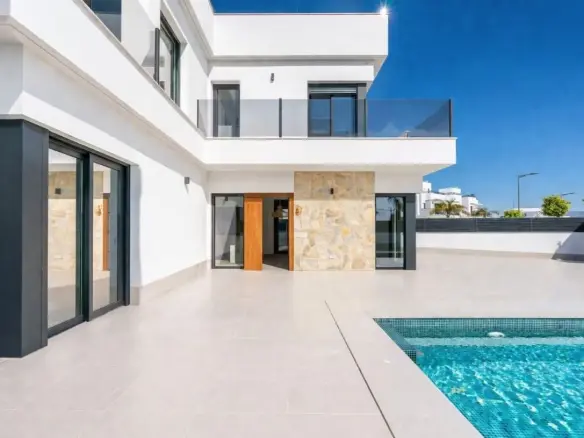 Villa Of 225 M² In Los Alcázares, Spain