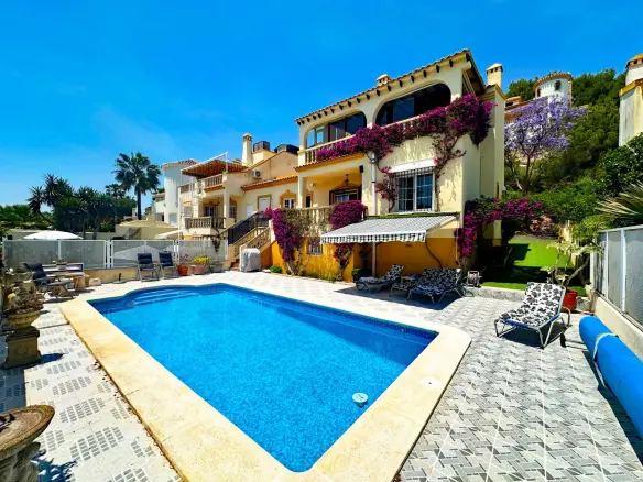 Villa Of 131 M² In Orihuela Costa, Spain