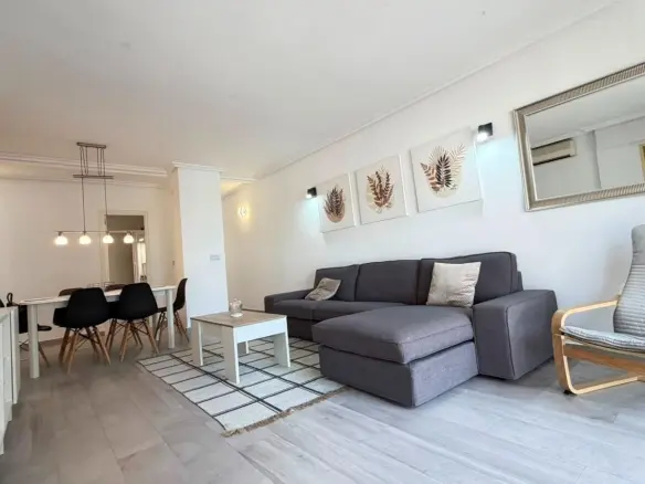 Apartment Of 114 M² In Torrevieja, Spain