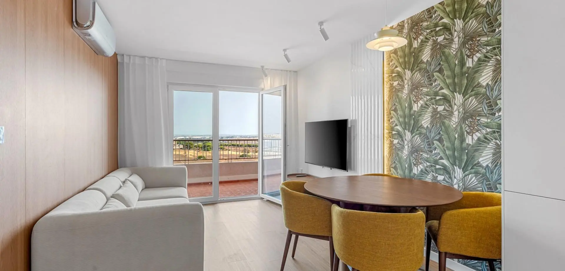 Apartment Of 61 M² In Torrevieja, Spain