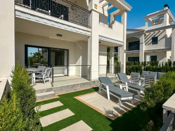 Bungalow Of 79 M² In Rojales, Spain