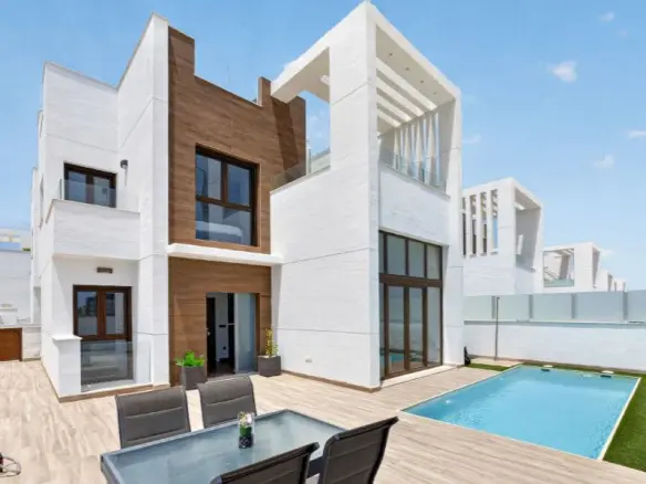 Villa Of 149 M² In Torrevieja, Spain