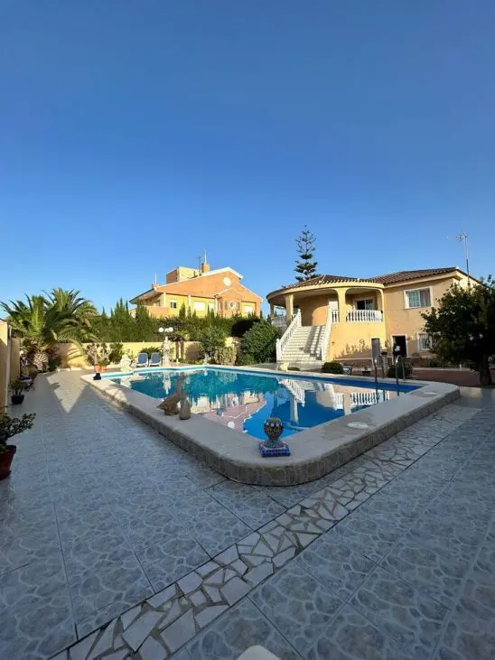 Villa 292 M² In Torrevieja, Spain – Mediter Real Estate