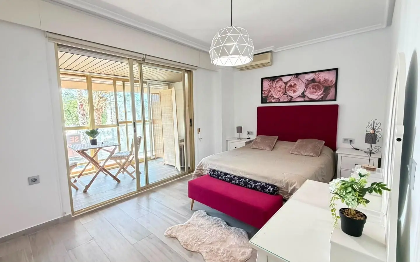 Apartment Of 114 M² In Torrevieja, Spain