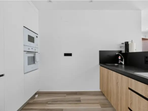 4-bedroom Villa In Torrevieja, Spain (149 M²)