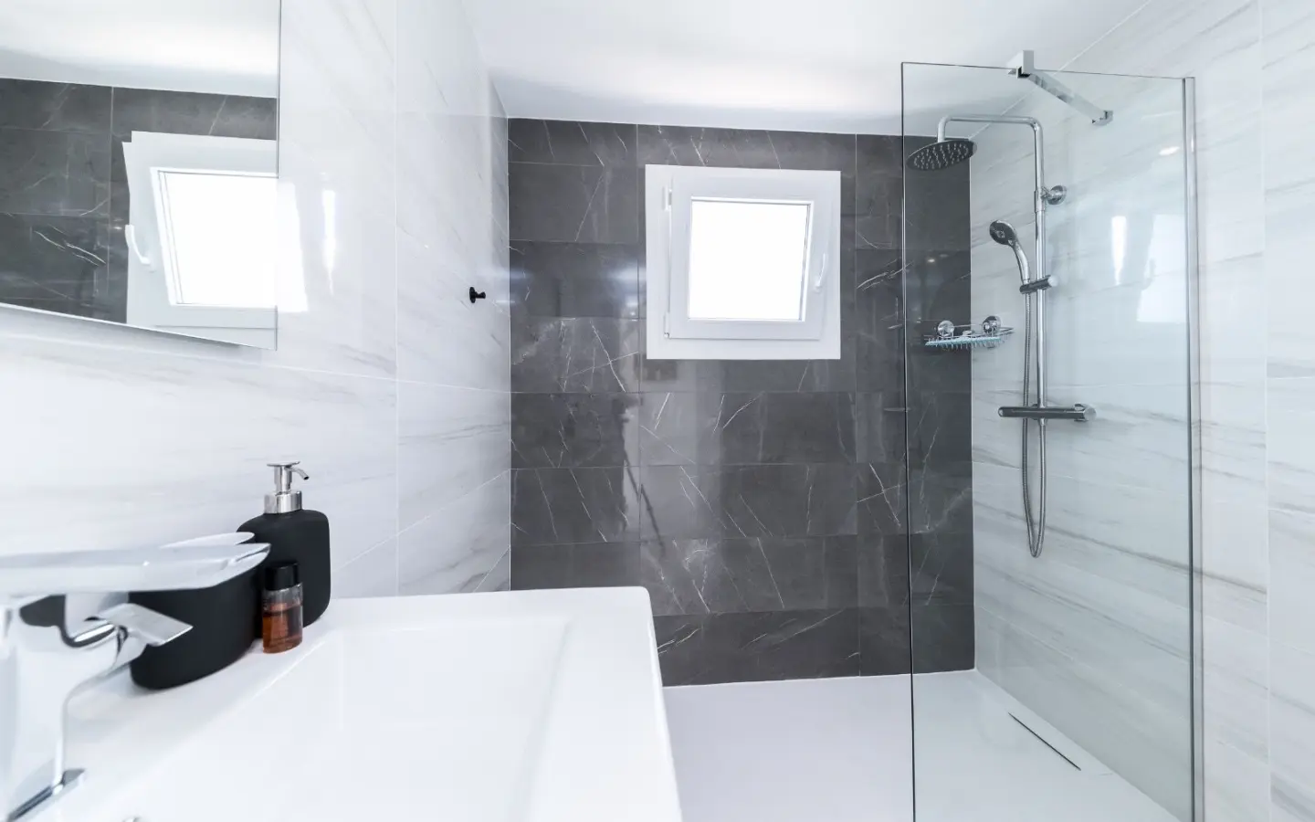 Apartment Of 90 M² In Torrevieja, Spain
