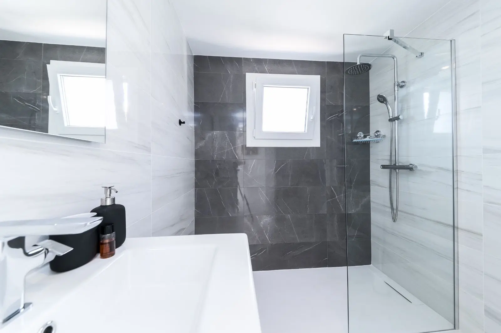 Apartment Of 90 M² In Torrevieja, Spain