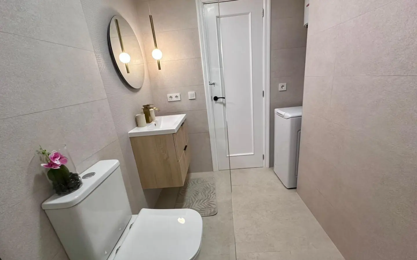 Apartment Of 65 M² With Mediter Real Estate In Torrevieja, Spain