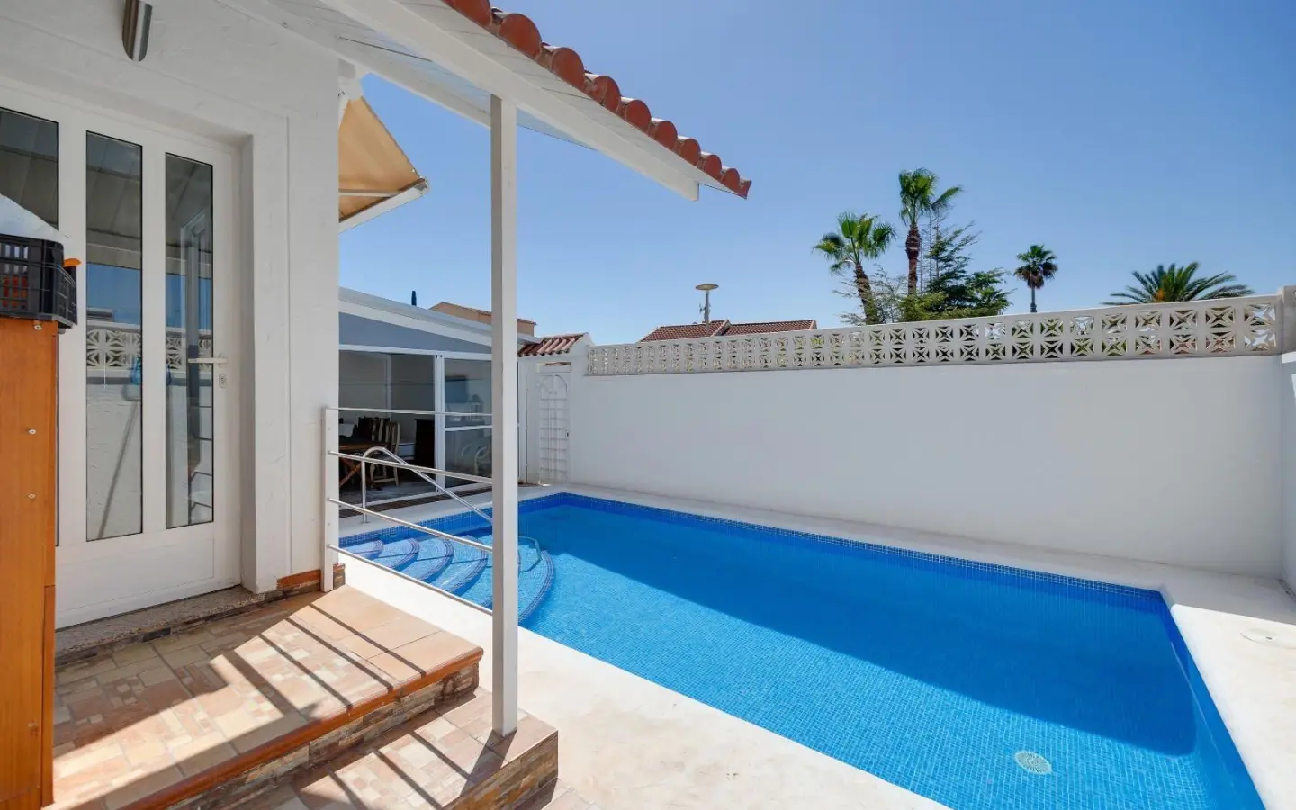 Villa Of 121 M² In San Fulgencio, Spain