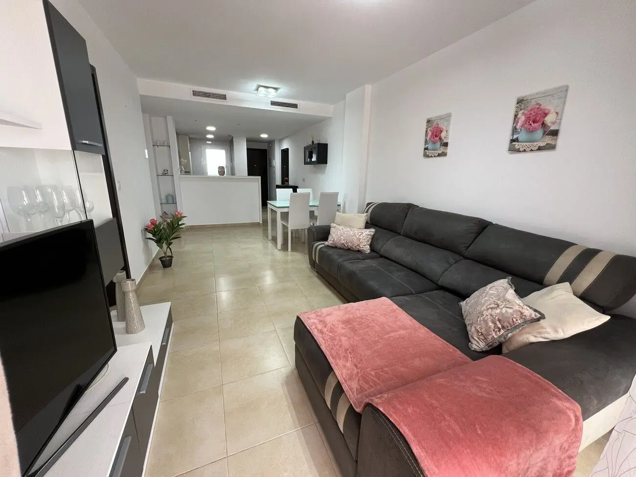 Apartment Of 90 M² In Orihuela Costa, Spain