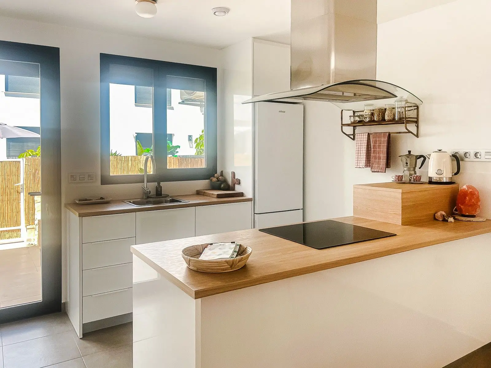 Apartment Of 100 M² In Santiago De La Ribera, Spain