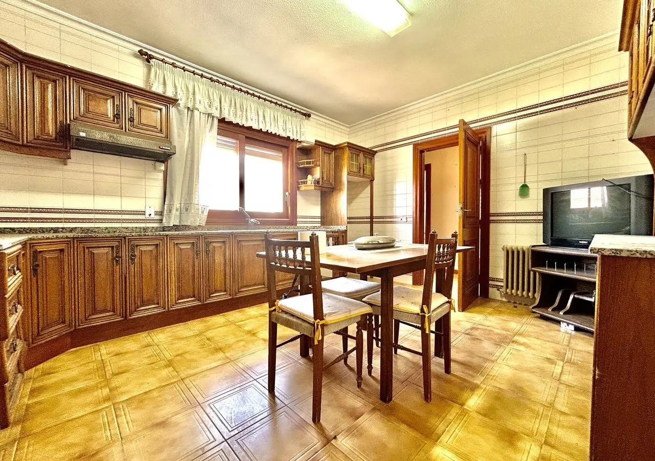 Villa Of 632 M² In Santiago De La Ribera, Spain