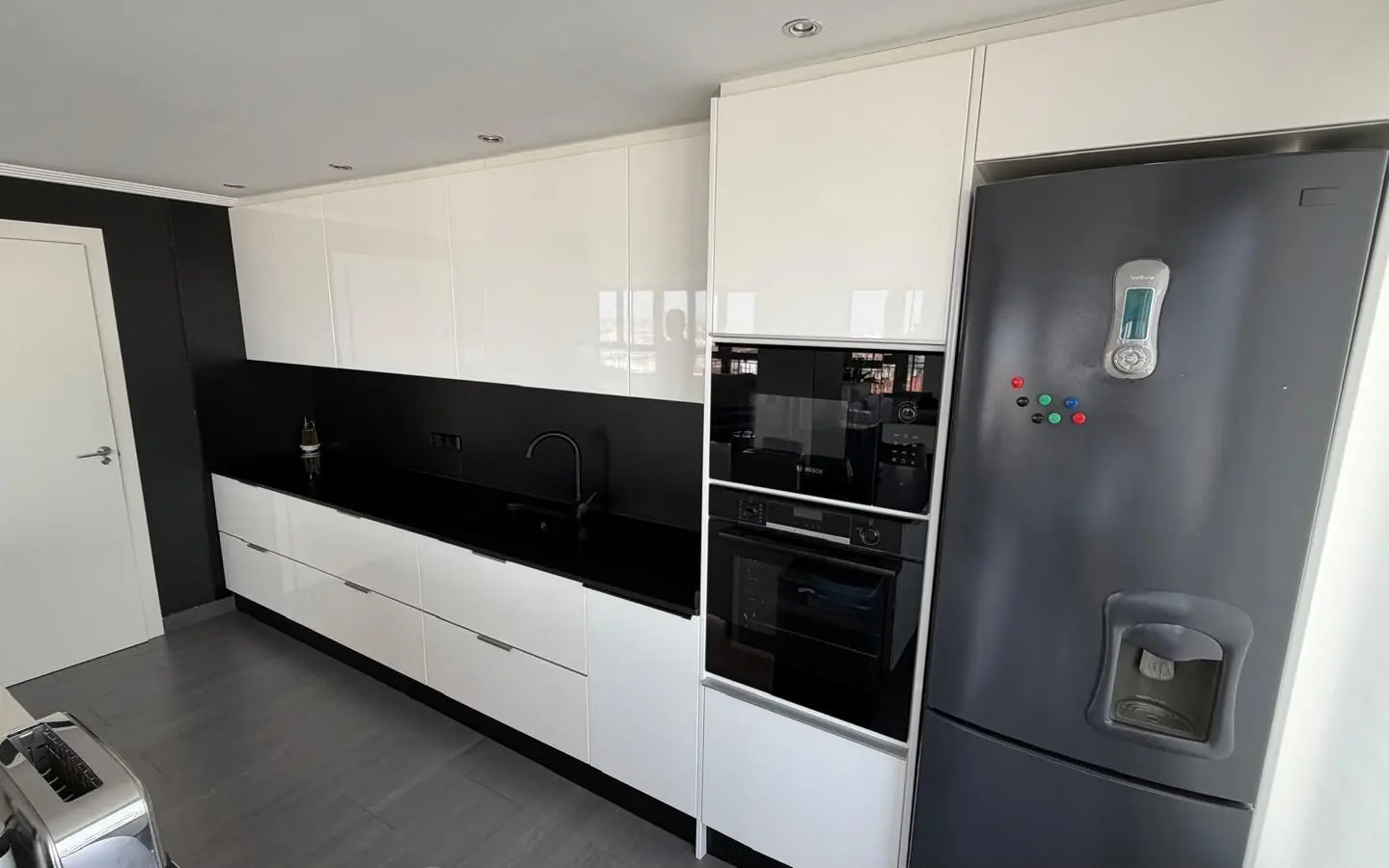 Apartment Of 94 M² In Torrevieja, Spain
