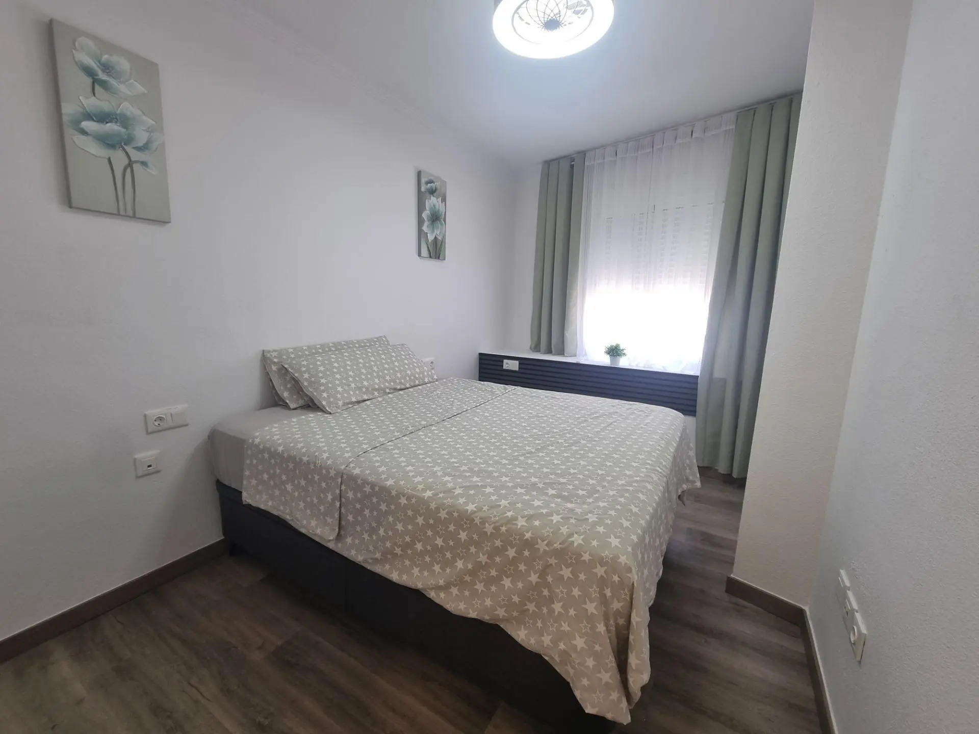 Apartment Of 105 M² In Torrevieja, Spain