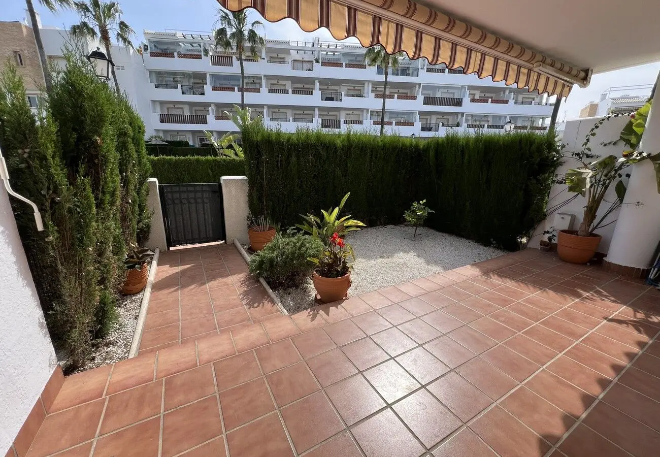 Apartment Of 90 M² In Orihuela Costa, Spain
