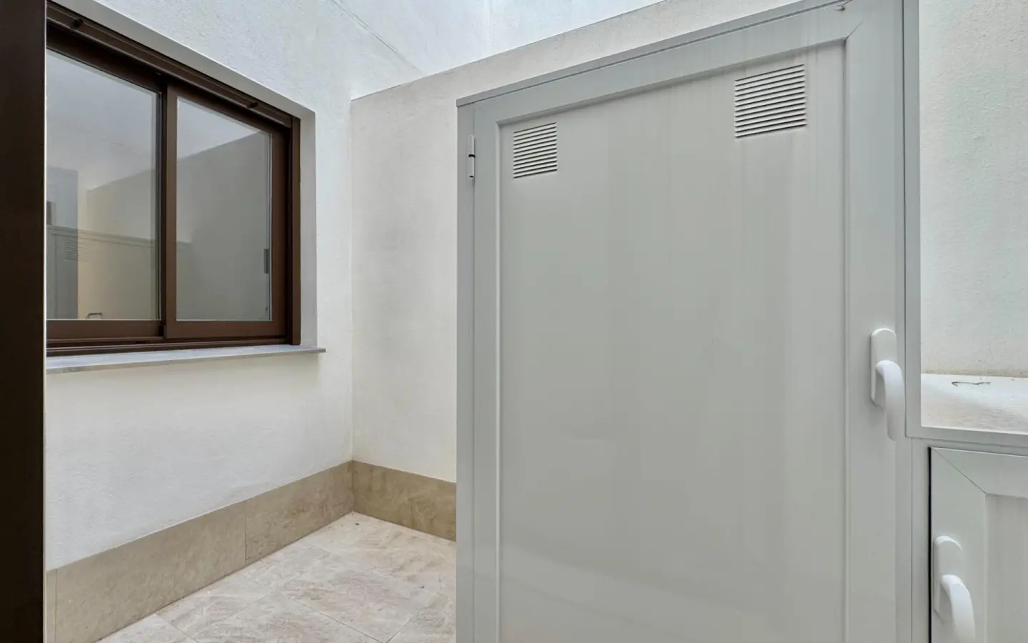 Apartment Of 58 M² In Torrevieja, Spain
