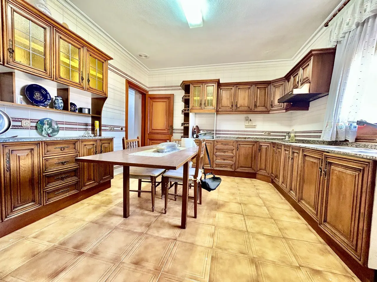 Villa Of 632 M² In Santiago De La Ribera, Spain